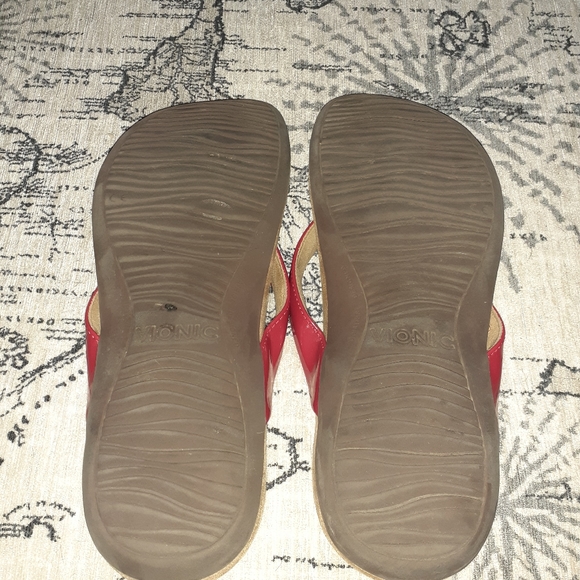 Vionic Sandals - Picture 2 of 3